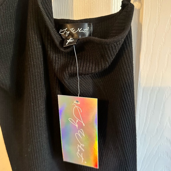 Black 90’s Style Halter Dress - Picture 4 of 4